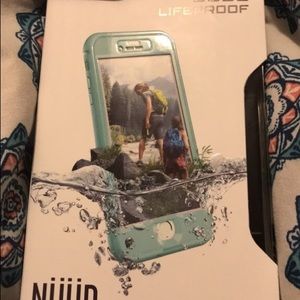 Nuud Lifeproof 7plus case
